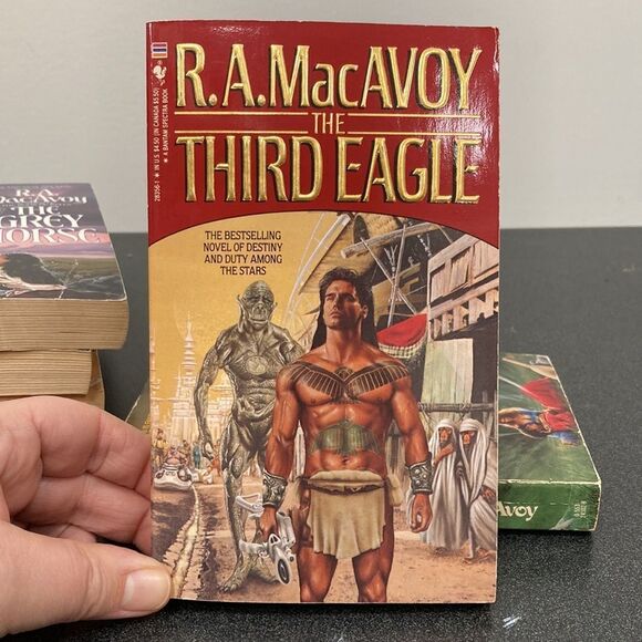 R.A. MacAvoy Vintage 1980s Lot of 6 Softcover Fantasy Science Fiction Books‎ - Picture 6 of 16